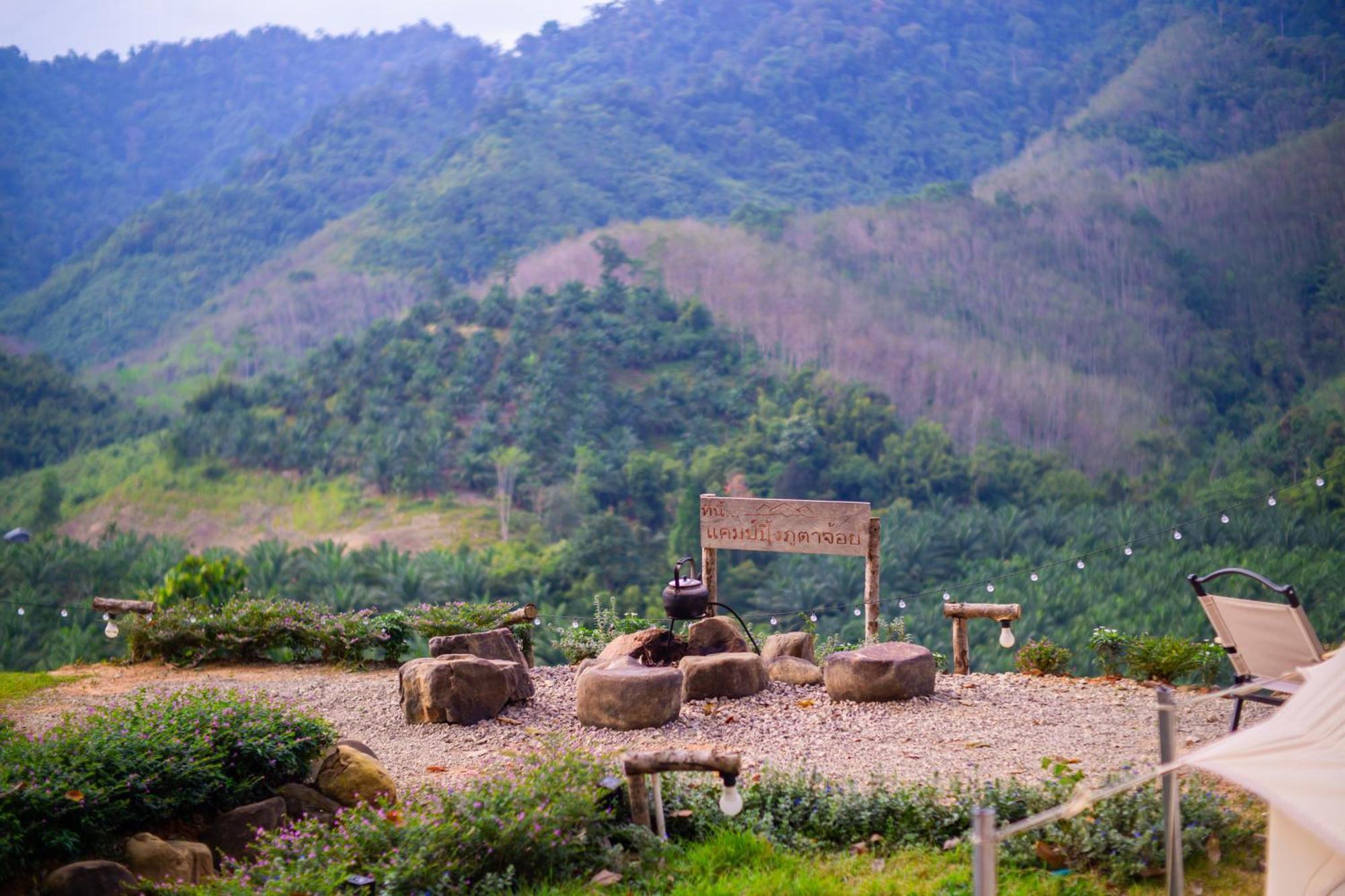 Camping Phutajoy Khaosok แคมป์ปิ้งภูตาจ้อยเขาศก Ban Thung Lang Tham Bagian luar foto