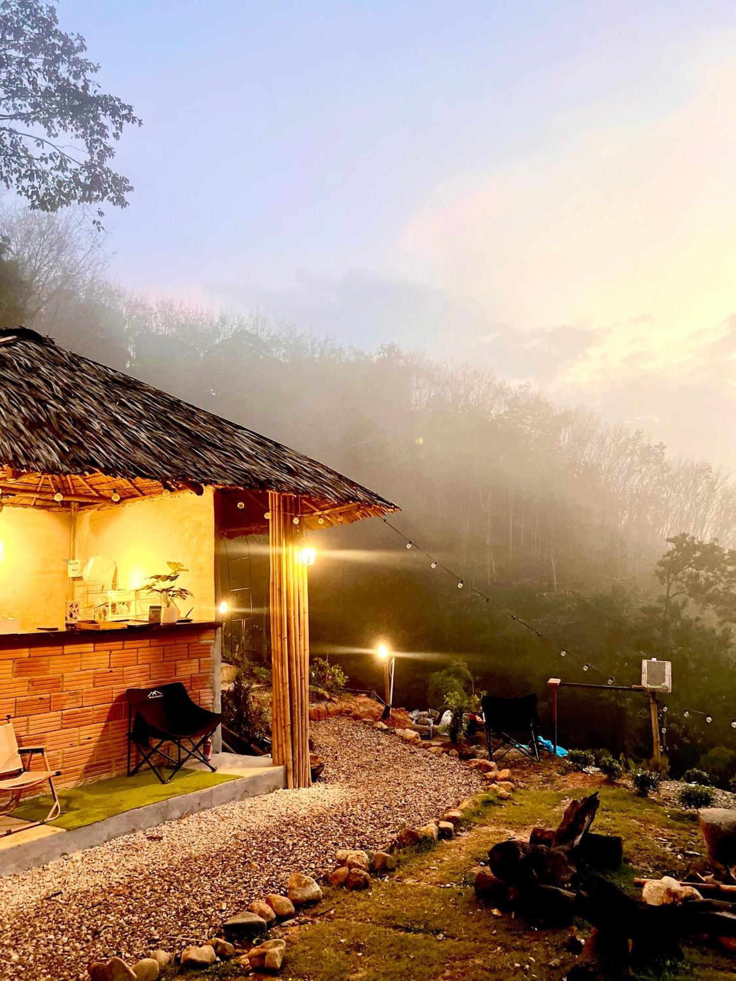 Camping Phutajoy Khaosok แคมป์ปิ้งภูตาจ้อยเขาศก Ban Thung Lang Tham Bagian luar foto